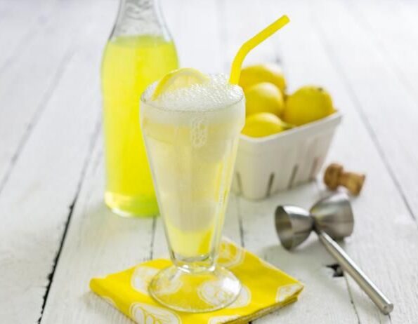 1 Delicious Lemonade Floats