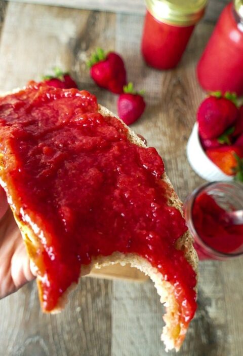 1 Delicious, Quick, and Easy Fruit Jam