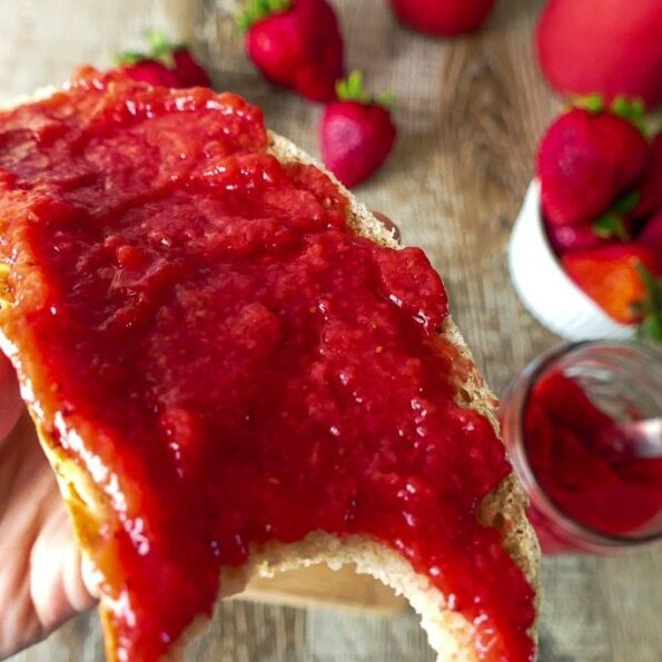 1 Delicious, Quick, and Easy Fruit Jam