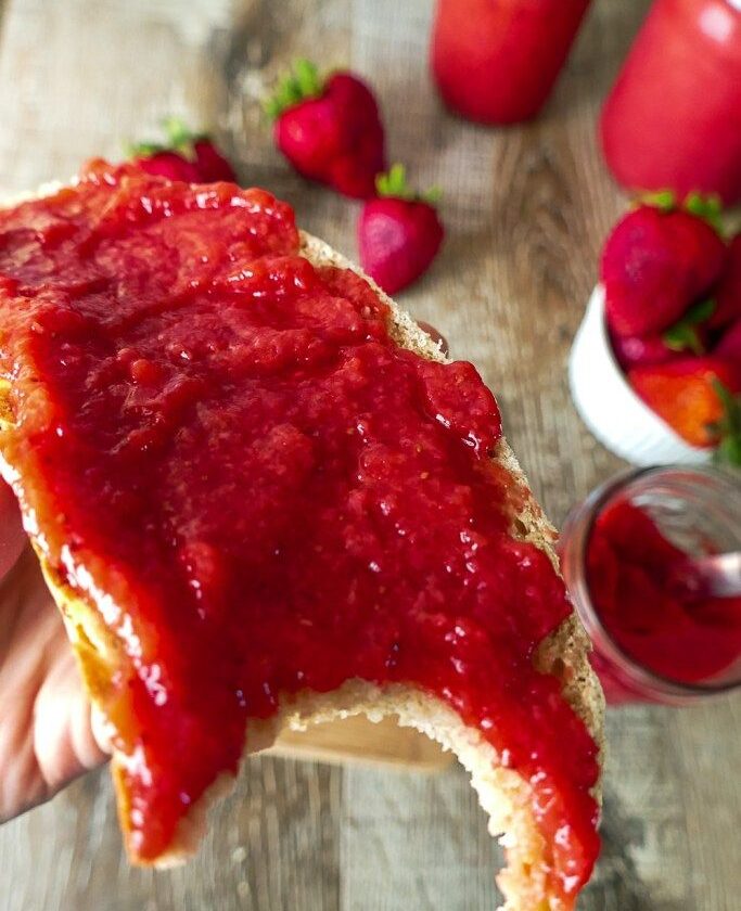 1 Delicious, Quick, and Easy Fruit Jam